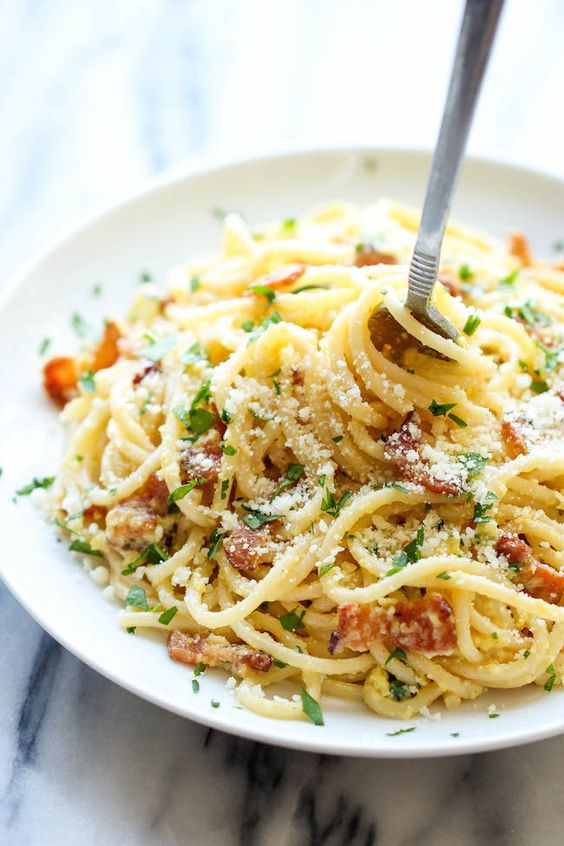 Les ustensiles de cuisine pour réussir des pâtes carbonara