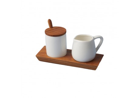 Witte keramische Melkpot en Suikerpot + Houten Dienblad - Be Home
