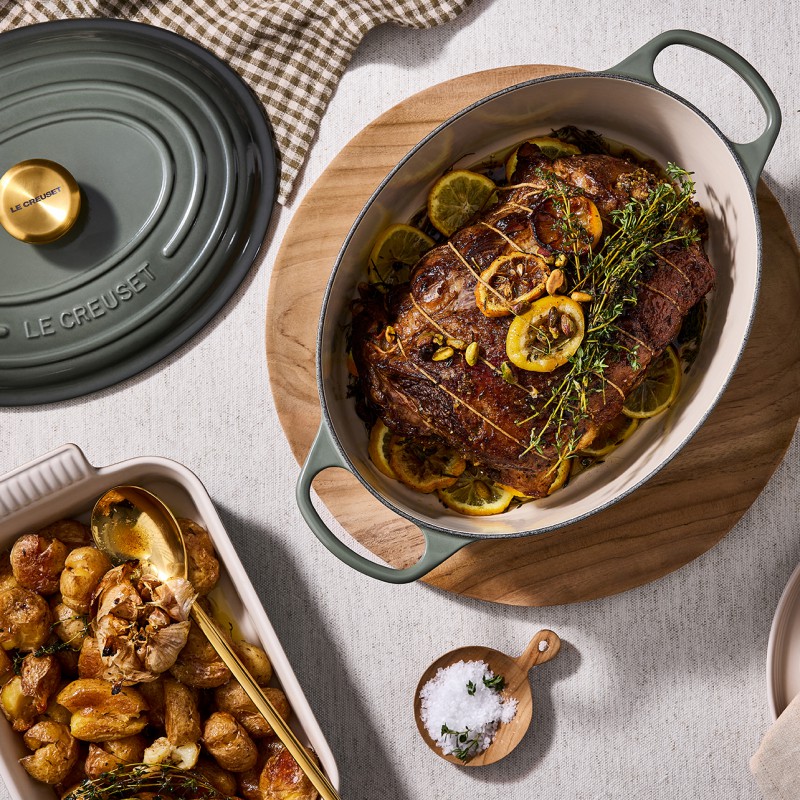 Signature Ovale Gietijzeren Stoofpot 6,3 L Tijm Groen  (31 cm) - Le Creuset