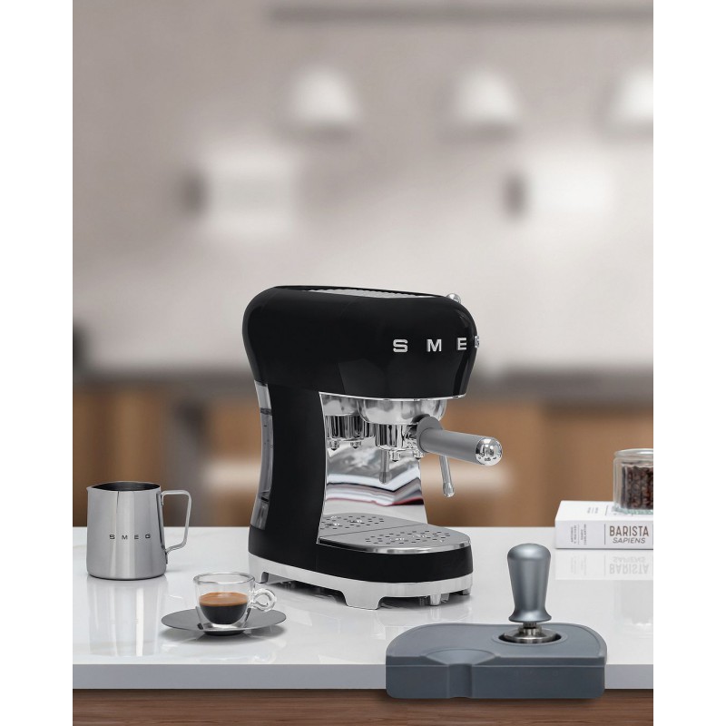 Espressomachine "50s" Compact Zwart ECF02BLEU - Smeg