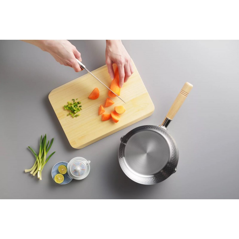 Yukihira Casserole/Poelon Inox Martelé avec Bec Verseur 20 cm 1,6L - Yoshikawa