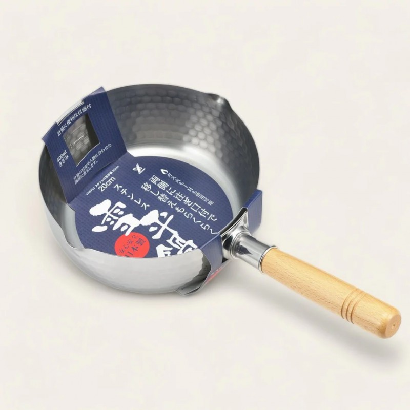 Yukihira Casserole/Poelon Inox Martelé avec Bec Verseur 20 cm 1,6L - Yoshikawa