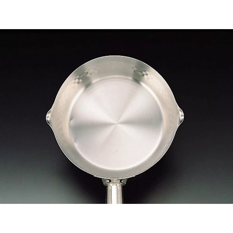 Yukihira Casserole/Poelon Inox Martelé avec Bec Verseur 20 cm 1,6L - Yoshikawa