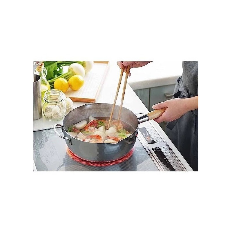 Yukihira Casserole/Poelon Inox Martelé avec Bec Verseur 24 cm 2,4L - Yoshikawa