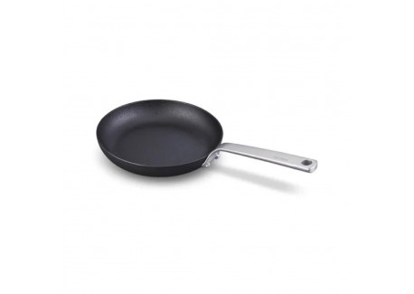 Stark Natuurlijke Ongeglazuurde Getijzeren Koekenpan 20 cm - Beka Cookware