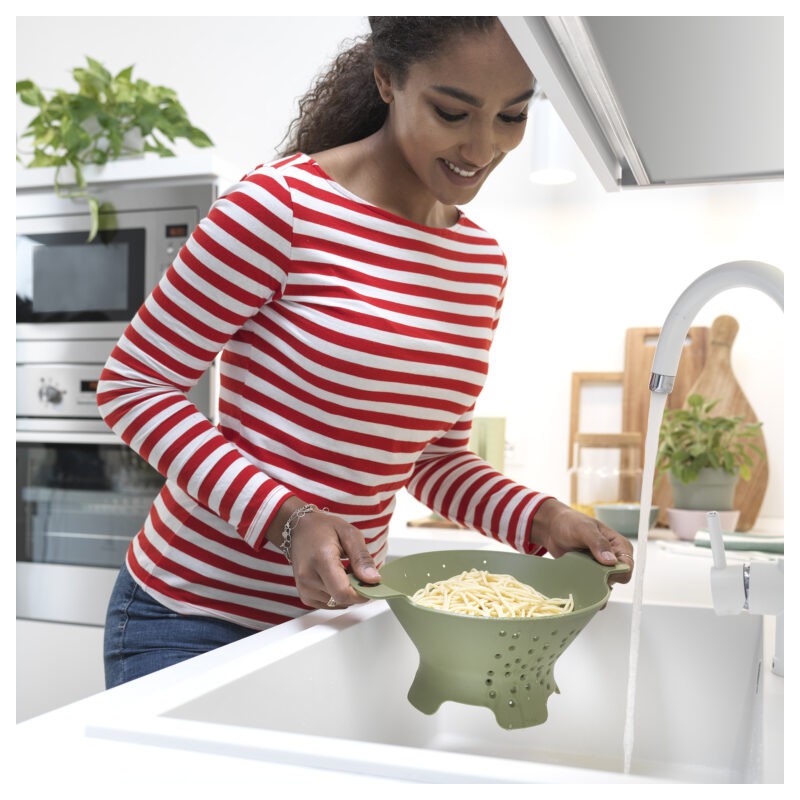 Cosmo Passoire sur Pieds 35x25 Vert Thym - Blim Plus