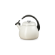 Cloche Bouilloire à Sifflet Emaillée 2,1 L Blanc Meringue - Le Creuset