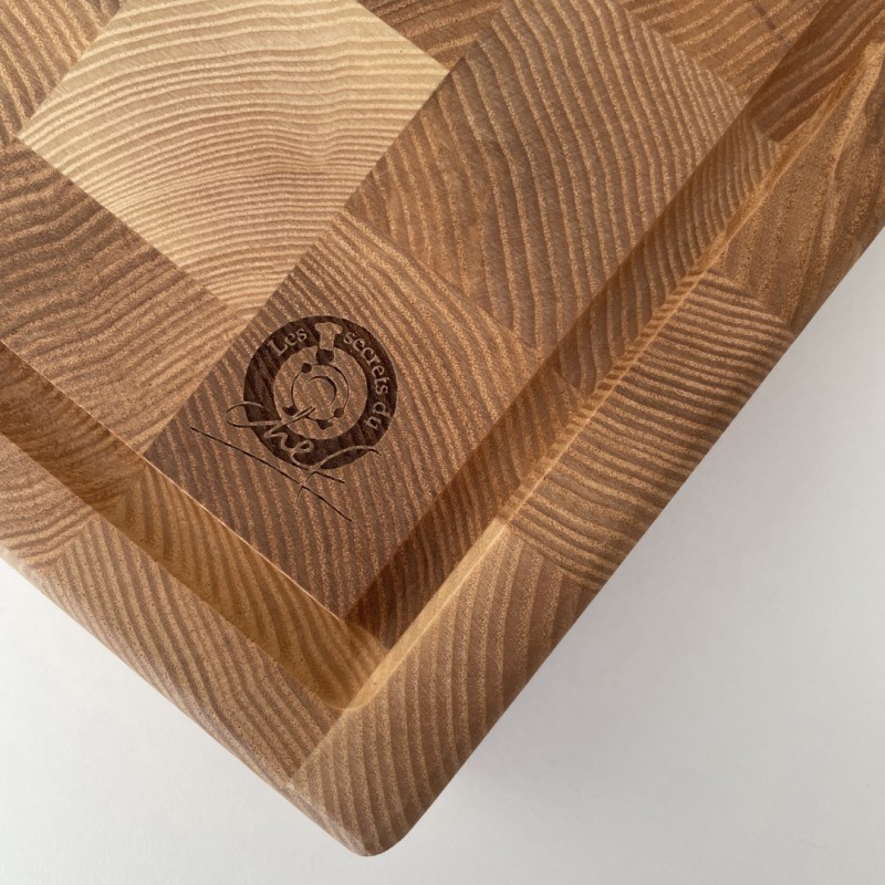 Gordon Snijplank van Staand Essenhout (end grain) 20×20×6 cm - Les Planches du Chef