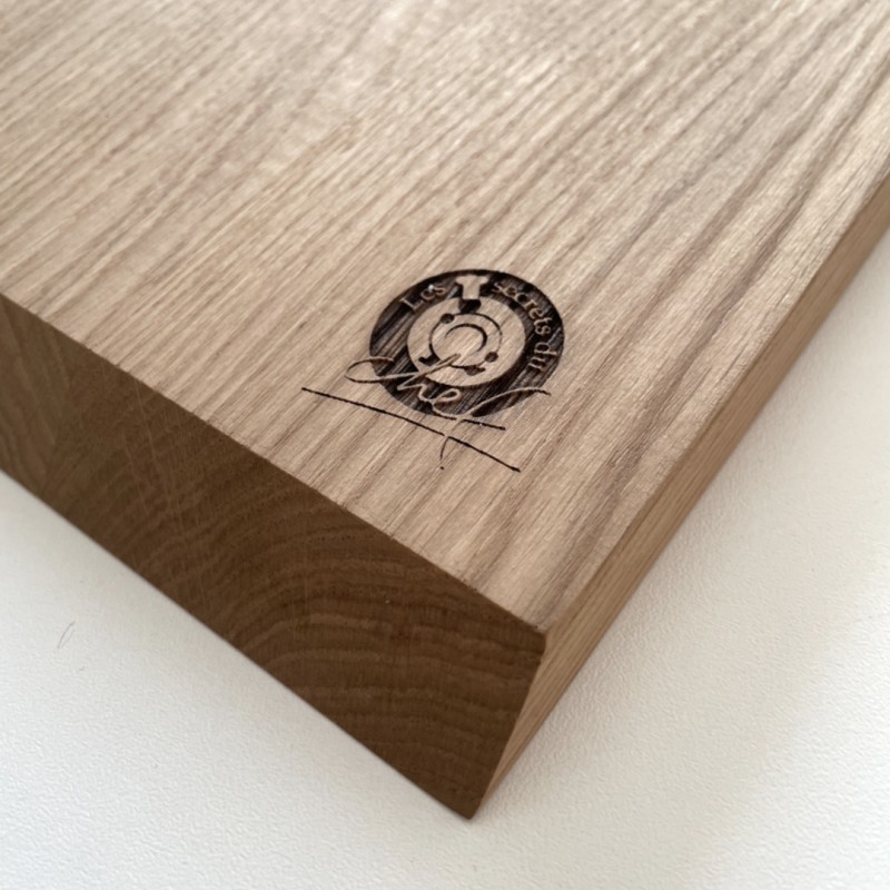 Pierre Planche à Découper Trapèze en Chêne 23x15,5x1,5 cm - Les Planches du Chef