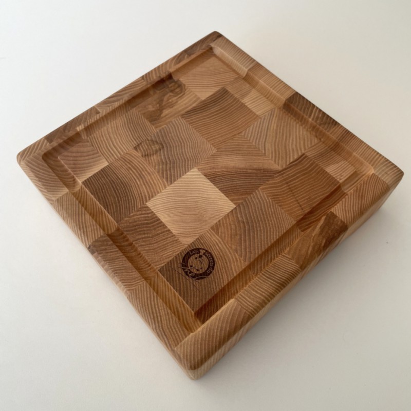 Gordon Planche Découper Frêne en Bois Debout S 20x20x6 cm  - Les Planches du Chef