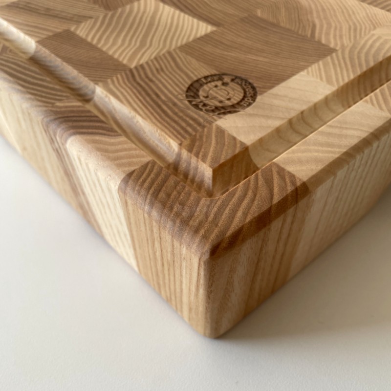 Gordon Planche Découper Frêne en Bois Debout L 60x40x5 cm - Les Planches du Chef