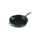 Poêle en Fonte Emaillée Skillet Rond 26 cm 2 L Bleu Riviera  - Le Creuset