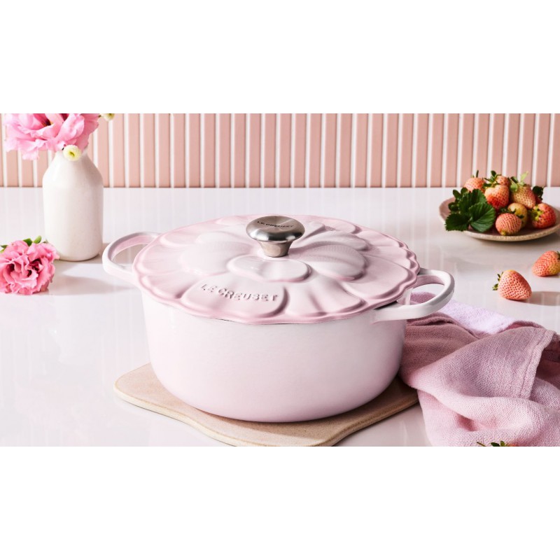 Cocotte Signature Fonte Emaillée Ronde 5,3 L Pétales Rose Shell Pink (26 cm)  - Le Creuset