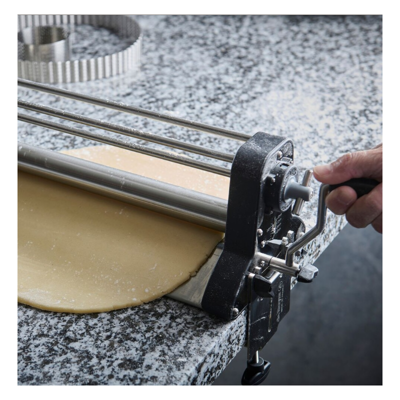 Laminoir Multi pâtes Manuel en Inox Réglable 20 Epaisseurs 34 cm - De Buyer