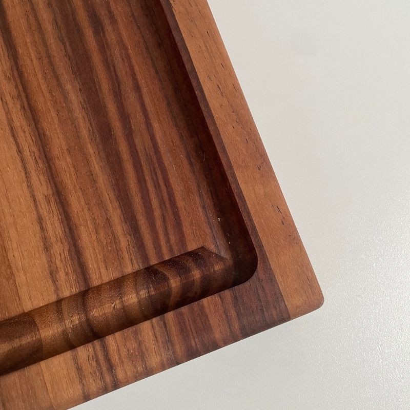 Alain Snijplank Notenenhout met Sapgeul M 50×38×4 cm - Les Planches du Chef