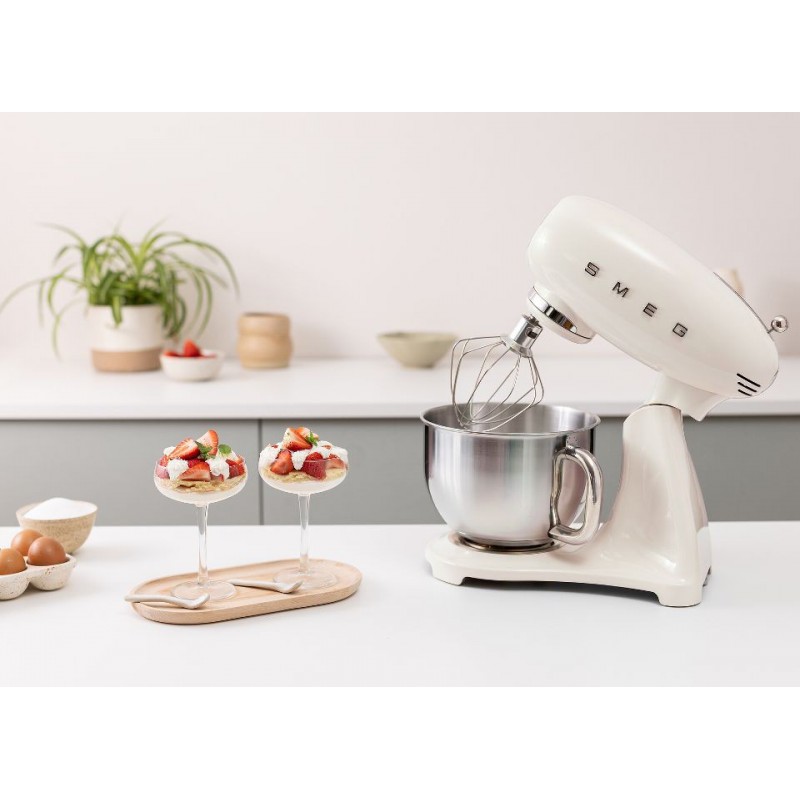 Gebakrobot op Crèmewitte Basis 4,8 L SMF05CREU - Smeg
